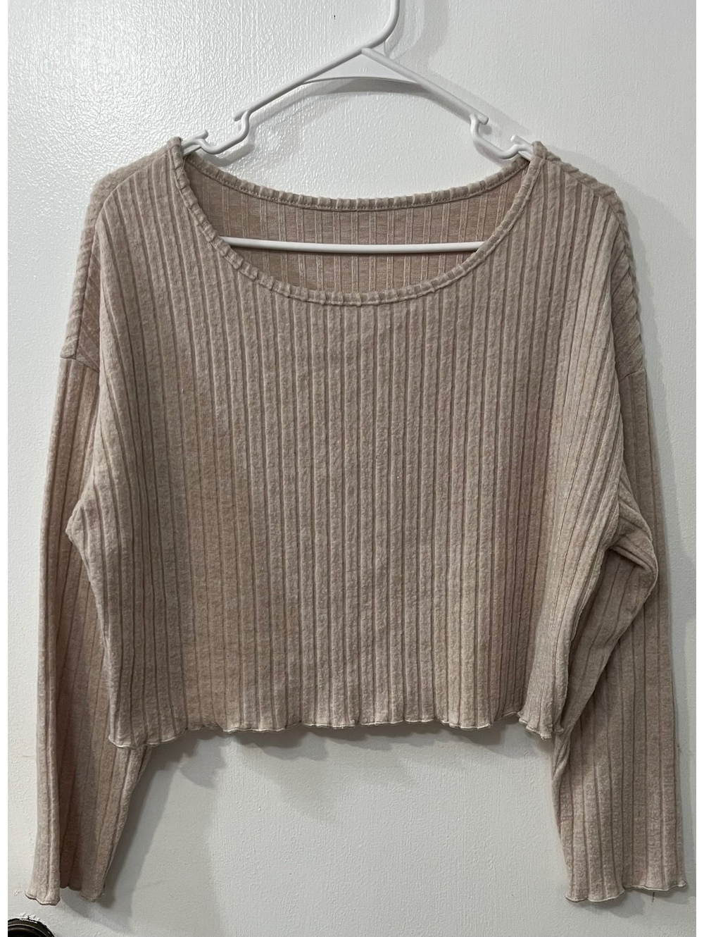 SHEIN beige ribbed long sleeve cropped top [COPY]